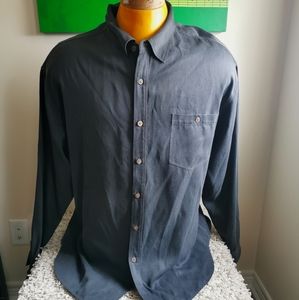 Tommy Bahama XL long sleeve button down shirt